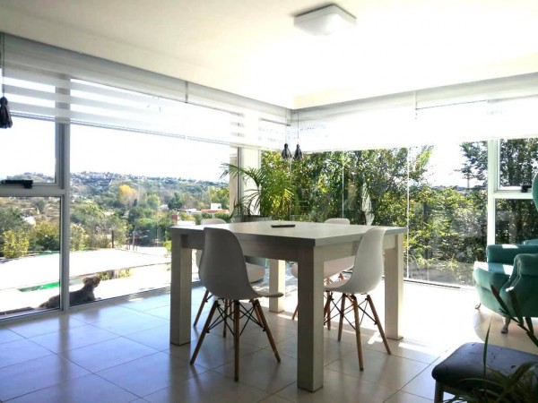 CASA EN VENTA 4DOR CON VISTA