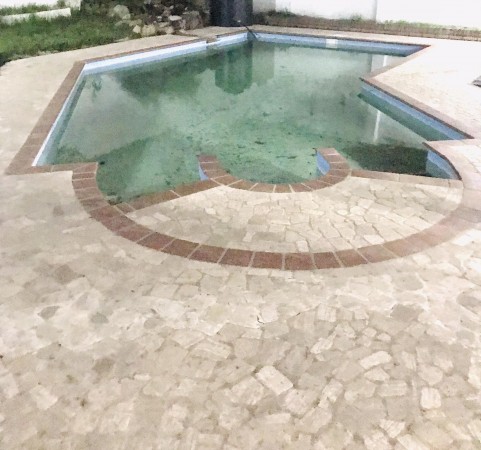 CASA DE CATEGORIA RECIBES DEPTOS  EN PERMUTA