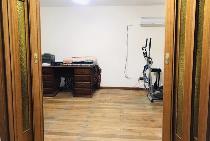 CASA DE CATEGORIA RECIBES DEPTOS  EN PERMUTA