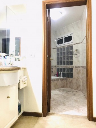 CASA DE CATEGORIA RECIBES DEPTOS  EN PERMUTA