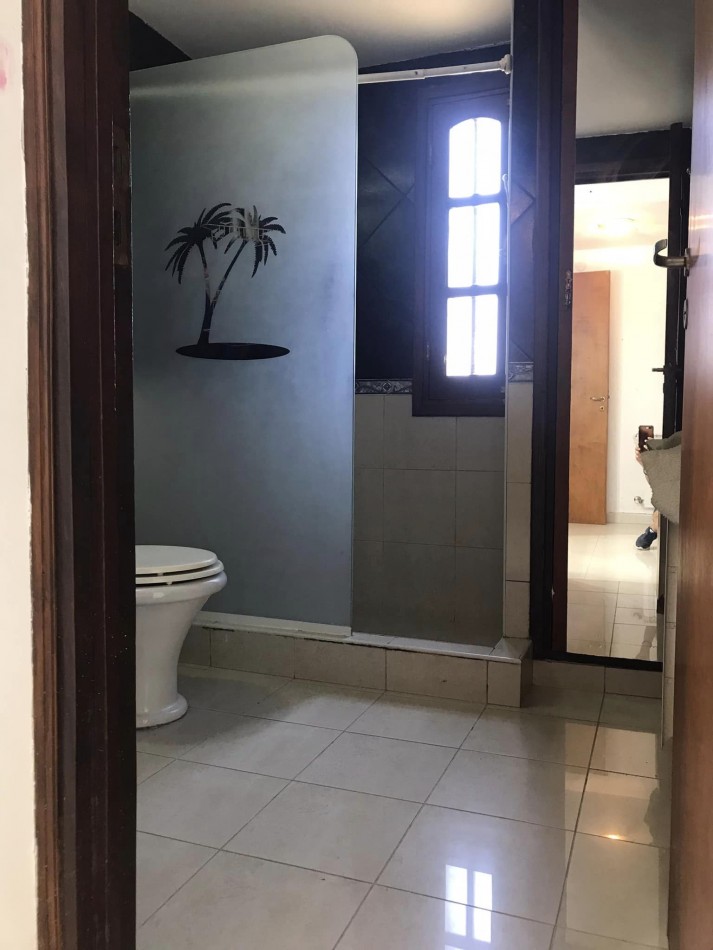 CASA EN PERMUTA POR DEPTOS EN CARLOS PAZ