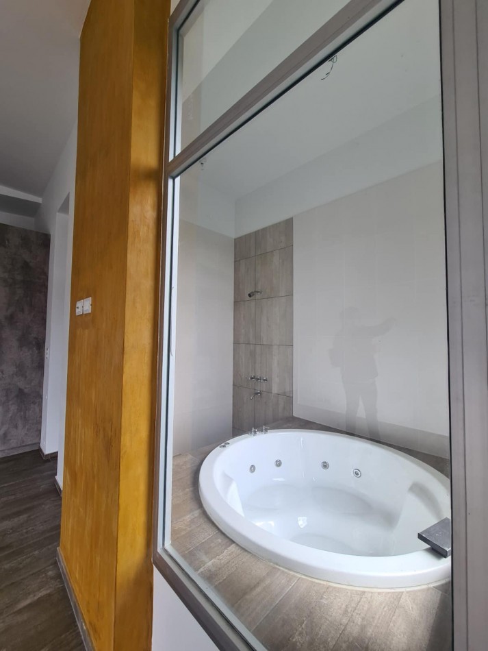 CASA BARCO DE DISEÑO EN VILLA DEL LAGO VISTA SOÑADA