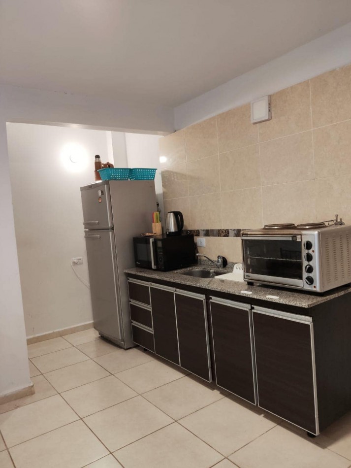 DEPARTAMENTO AMPLIO CON PATIO 