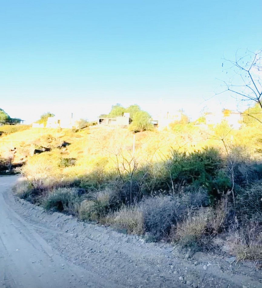 LOTE EN EL CORAZON DE VILLA DEL LAGO DE 700M  RECIBO VEHICULO