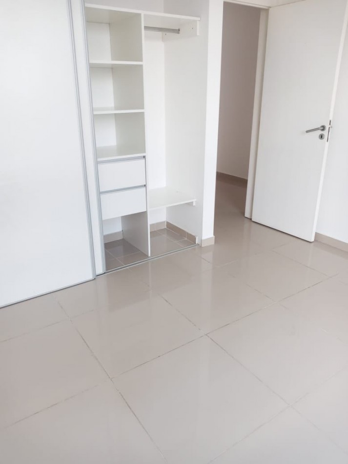 DEPARTAMENTO EN EL VOW CON TERRAZA Y COCHERA