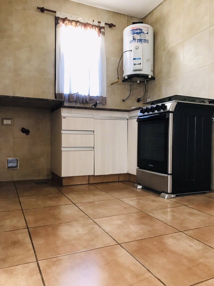 DUPLEX DE 2 DOR COCHERA PATIO PROPIO  GAS NATURAL SIN EXPENSAS