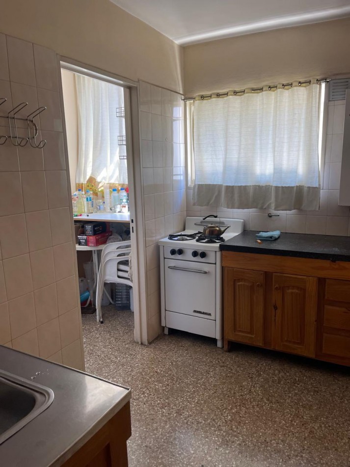 DEPARTAMENTO AMPLIO BJAS EXPENSAS CENTRICO