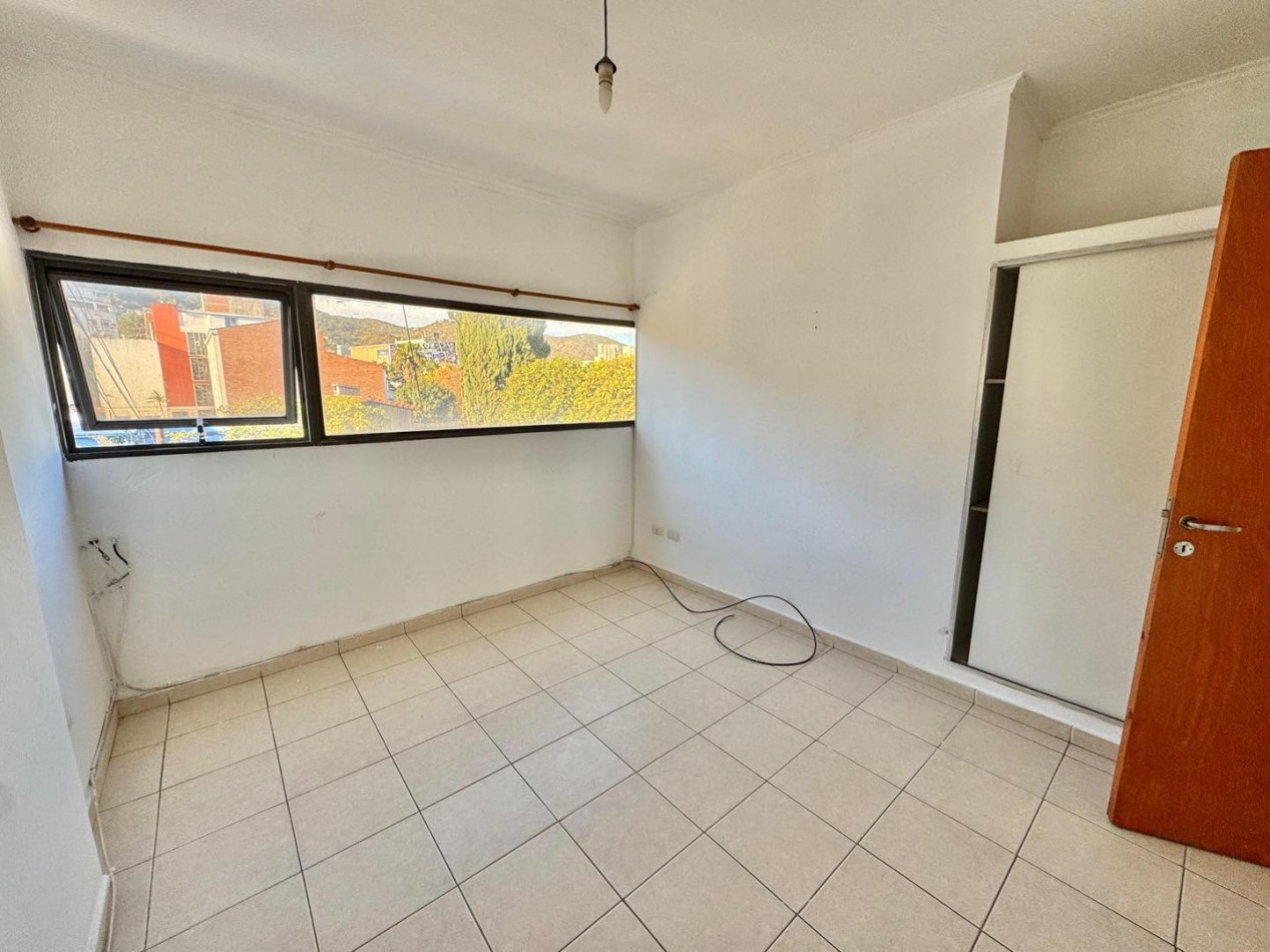 DEPARTAMENTO 2 DOR 2 COCHERAS CENTRO