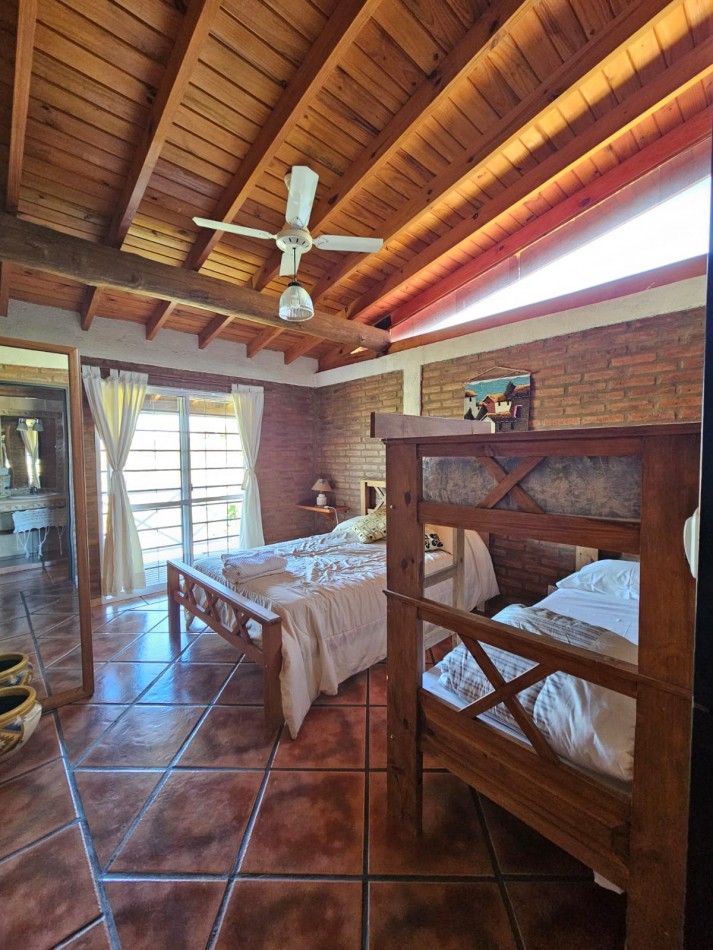 Complejo de 5 Cabañas listas para trabajar