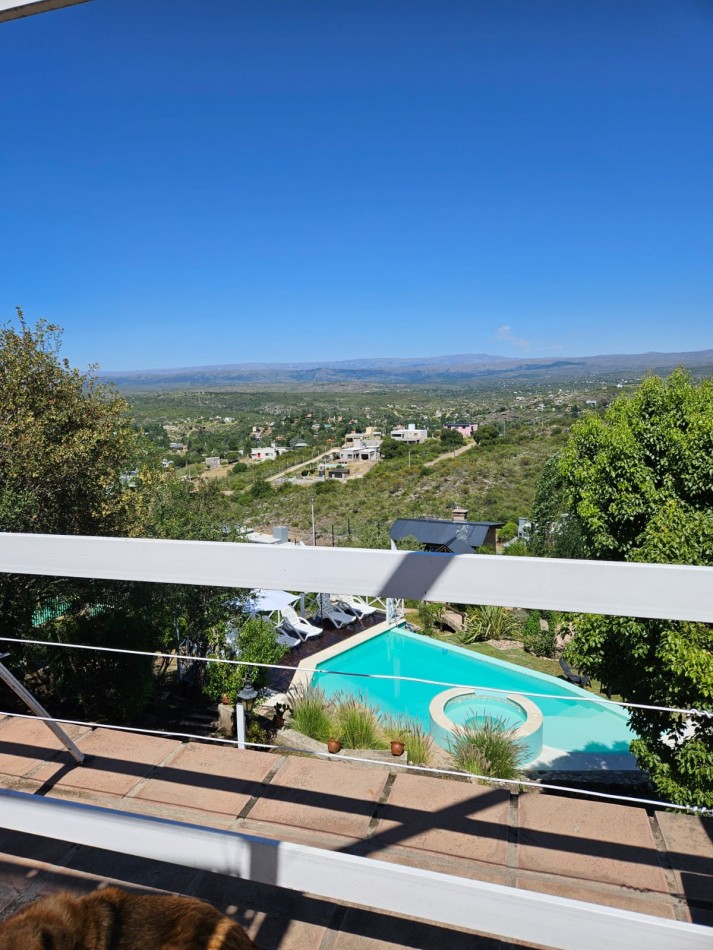 Complejo de 5 Cabañas listas para trabajar