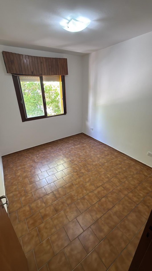 DEPARTAMENTO CON BALCON A LA CALLE 