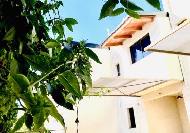 DUPLEX DE 2 DOR COCHERA PATIO PROPIO  GAS NATURAL SIN EXPENSAS