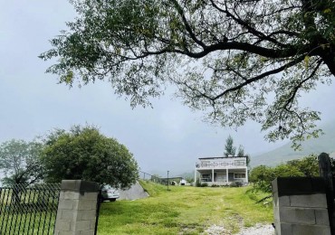 CASA SOBRE RUTA LAS JARILLAS