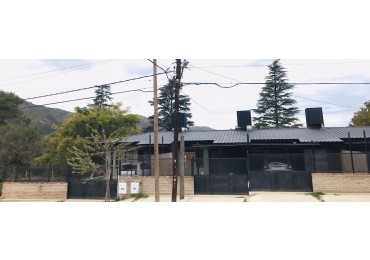 DUPLEX NUEVO CON TERRAZA PATIO PILETA PROPIA COCHERA  NO PAGA EXPENSAS 