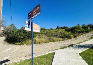 LOTE EN EL CORAZON DE VILLA DEL LAGO DE 700M  RECIBO VEHICULO